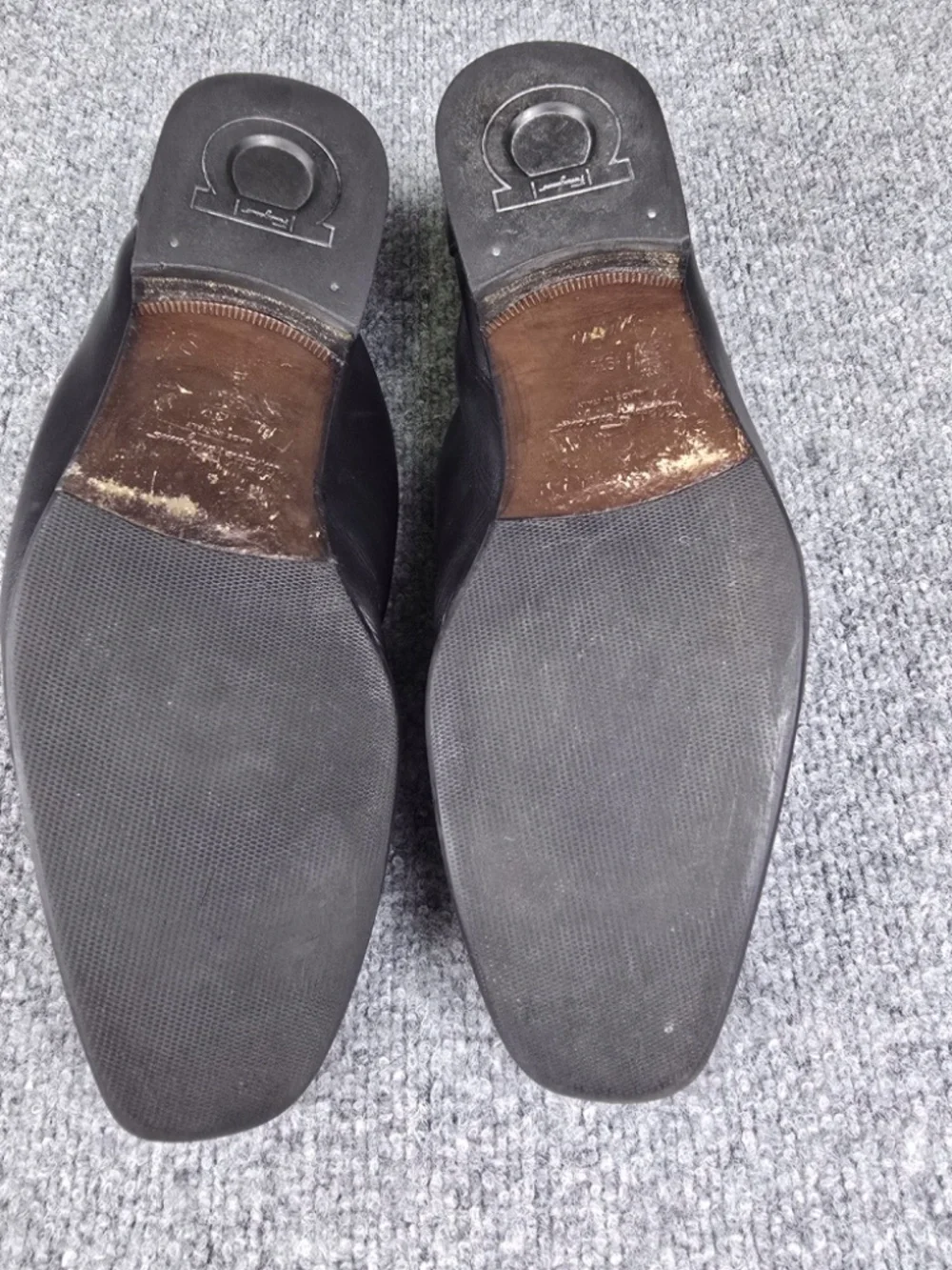 Salvatore Ferragamo Black Leather Gancini Bit Loafers - Size 9.5 D